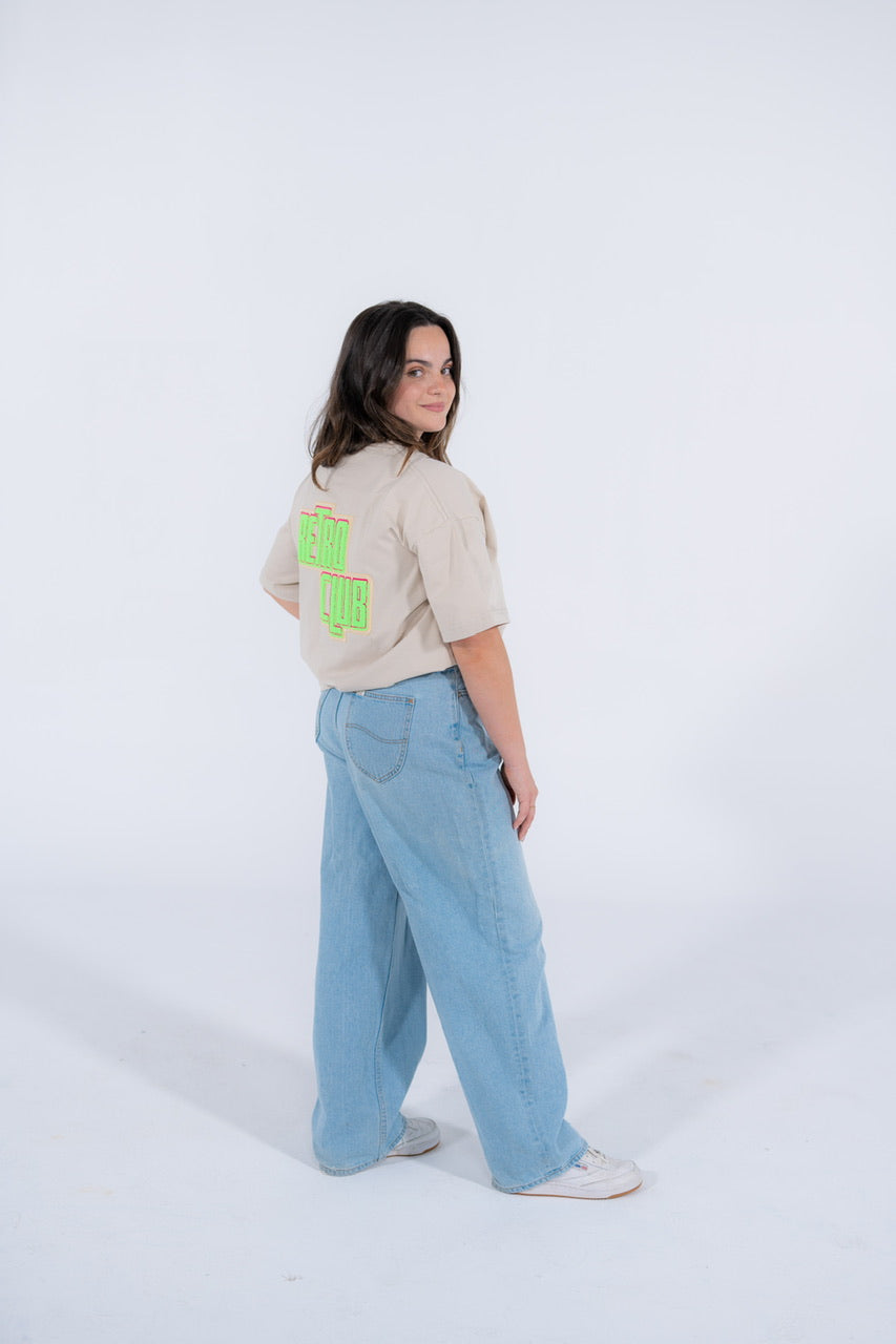 Retro Club oversized t-shirt back – drop shoulder design